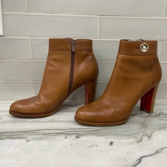 Authentic Rare Christian Louboutin Brown Janis Button Bootie 40 Ankle Boots & Booties